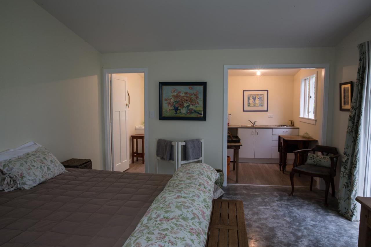 The Leafy Flat Appartement Havelock North Buitenkant foto