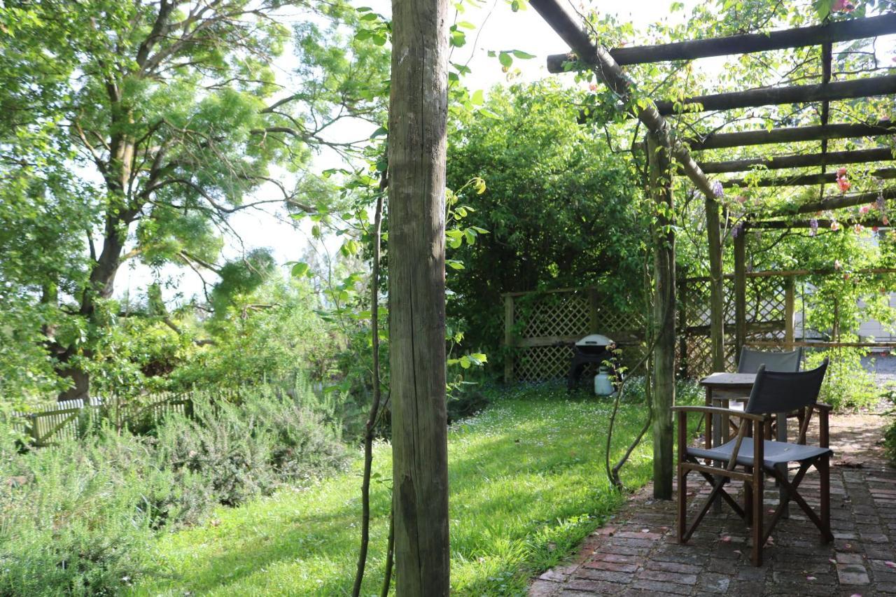 The Leafy Flat Appartement Havelock North Buitenkant foto